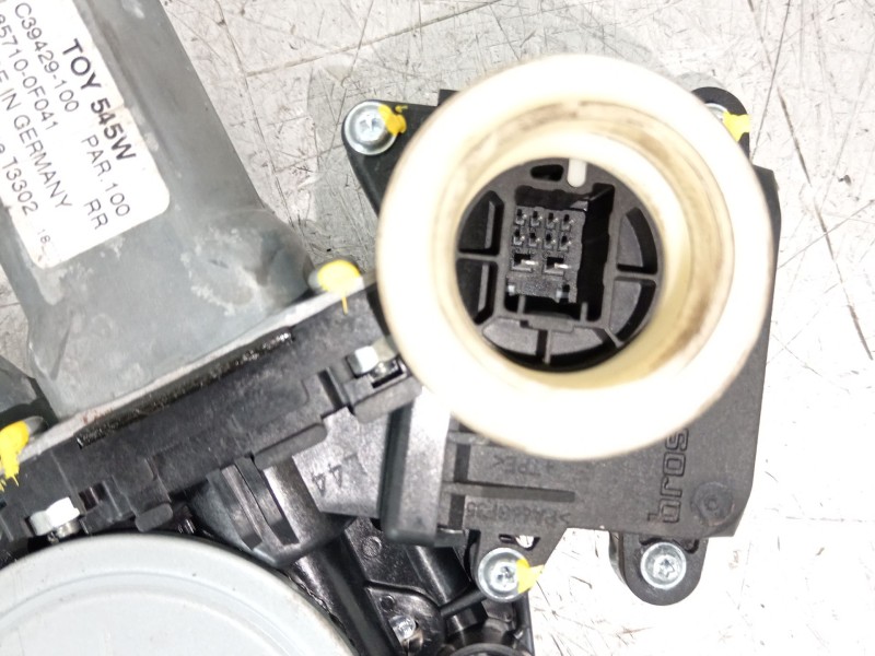 Recambio de elevalunas trasero derecho para toyota verso (_r2_) 1.6 d4-d (war20_) referencia OEM IAM 698300F041 857100F041 