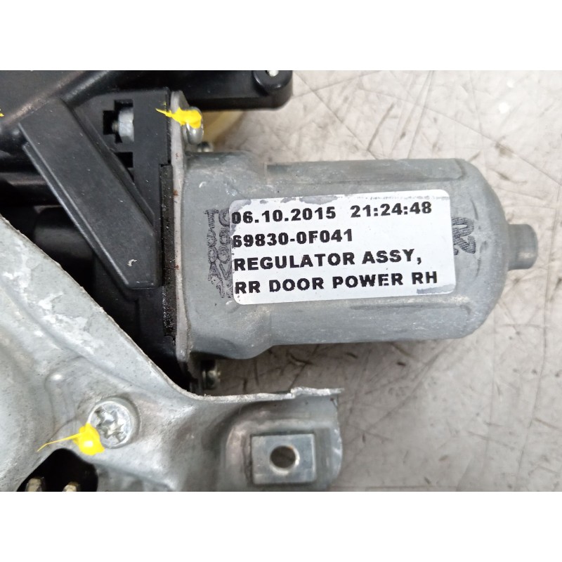 Recambio de elevalunas trasero derecho para toyota verso (_r2_) 1.6 d4-d (war20_) referencia OEM IAM 698300F041 857100F041 