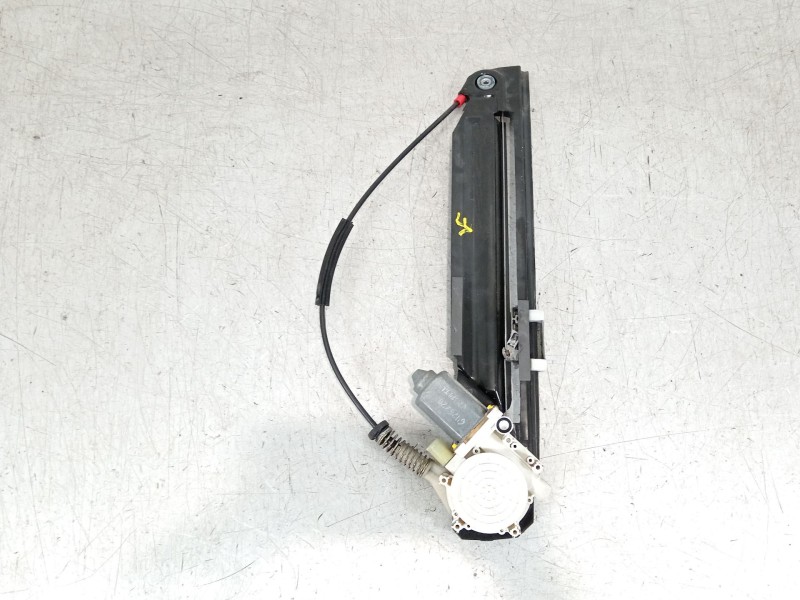 Recambio de elevalunas trasero izquierdo para bmw 5 touring (e39) 520 d referencia OEM IAM 8252429 67628360512 