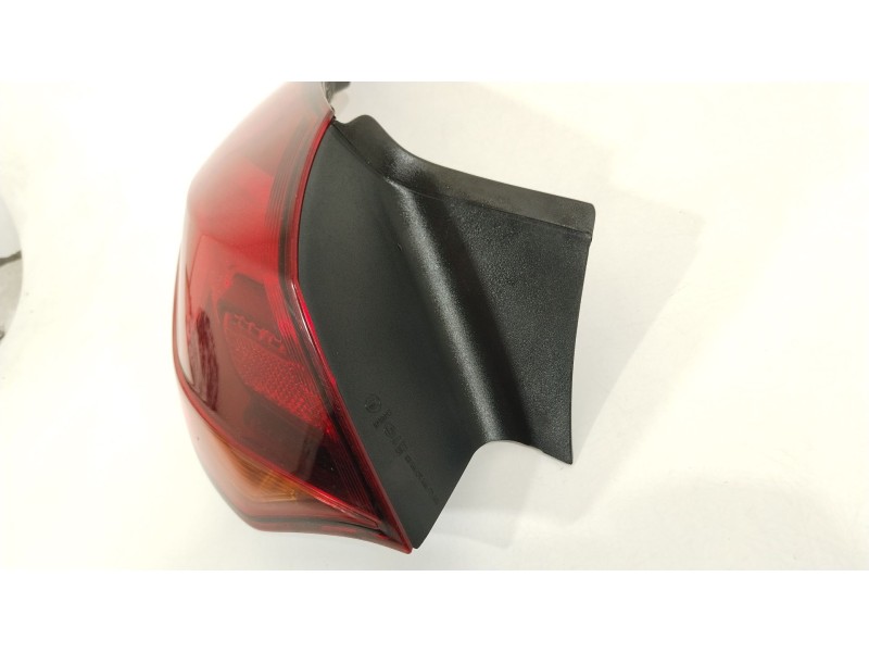 Recambio de piloto trasero izquierdo para opel astra j (p10) 1.7 cdti (68) referencia OEM IAM 13319949  