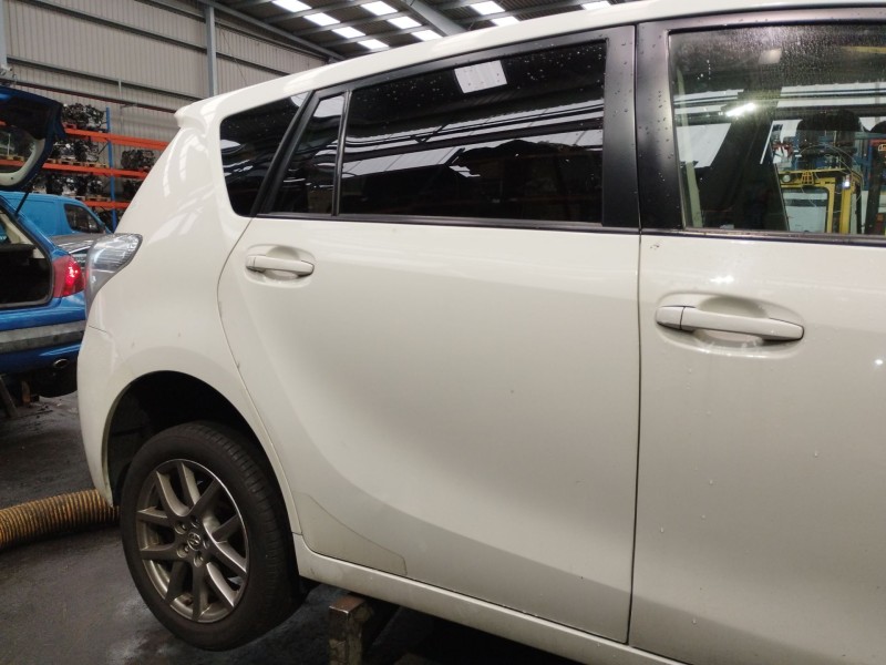 Recambio de puerta trasera derecha para toyota verso (_r2_) 1.6 d4-d (war20_) referencia OEM IAM   