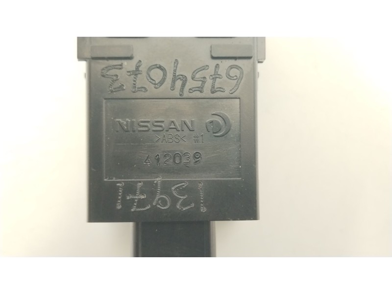 Recambio de interruptor para nissan note (e12) 1.5 dci referencia OEM IAM 251903VV2A  