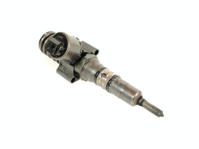 Recambio de inyector para volkswagen golf v (1k1) 2.0 tdi 16v referencia OEM IAM 03G130073B 0414720403 
