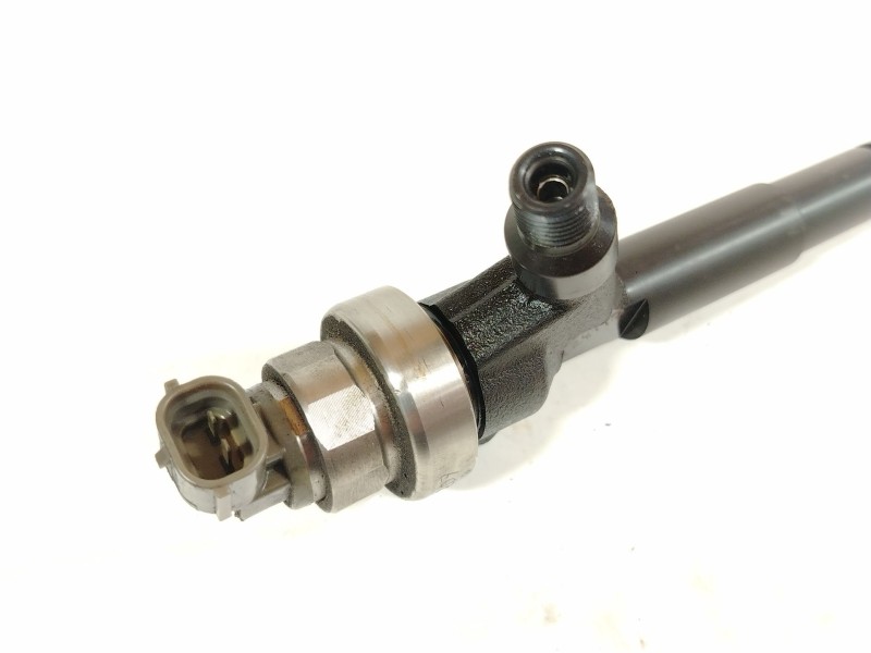 Recambio de inyector para opel astra j (p10) 1.7 cdti (68) referencia OEM IAM 97376270 8973762703 