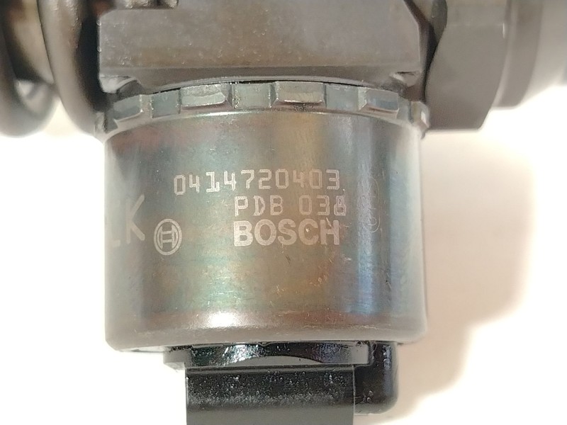 Recambio de inyector para volkswagen golf v (1k1) 2.0 tdi 16v referencia OEM IAM 03G130073B 0414720403 