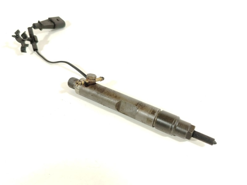 Recambio de inyector para seat leon (1m1) 1.9 tdi referencia OEM IAM 038130201S 0432193580 