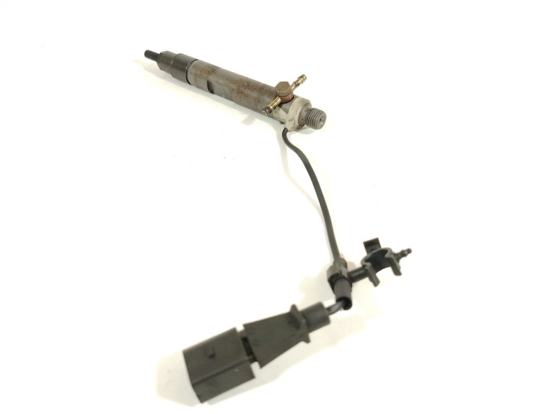 Recambio de inyector para seat leon (1m1) 1.9 tdi referencia OEM IAM 038130201S 0432193580 