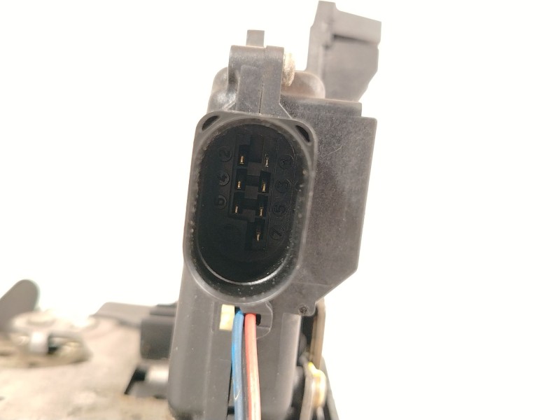 Recambio de cerradura puerta delantera derecha para audi a4 b6 (8e2) 2.0 referencia OEM IAM 4B1837016  