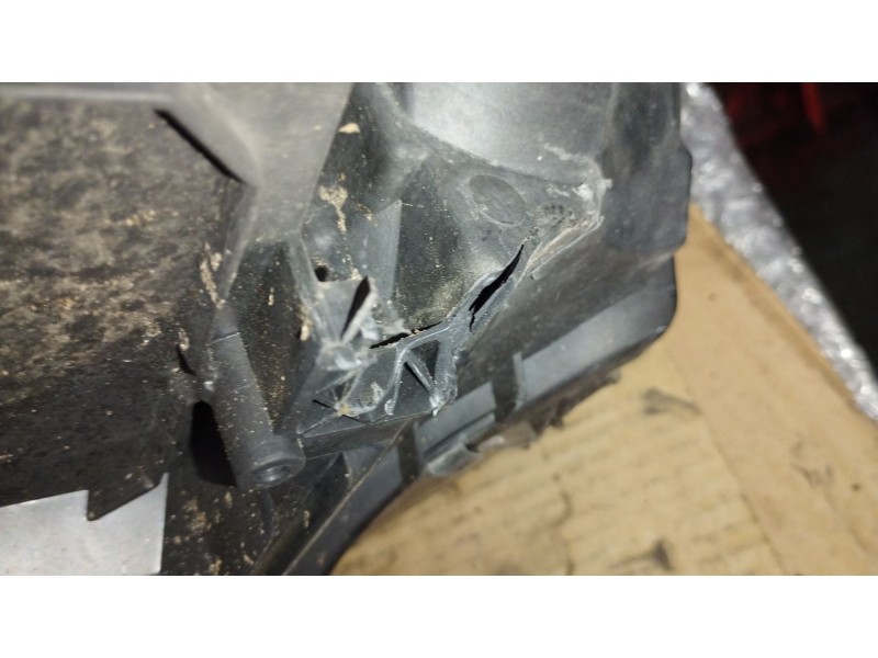 Recambio de faro derecho para audi a3 (8p1) 2.0 tdi 16v referencia OEM IAM 8P0941004K 0301206202 