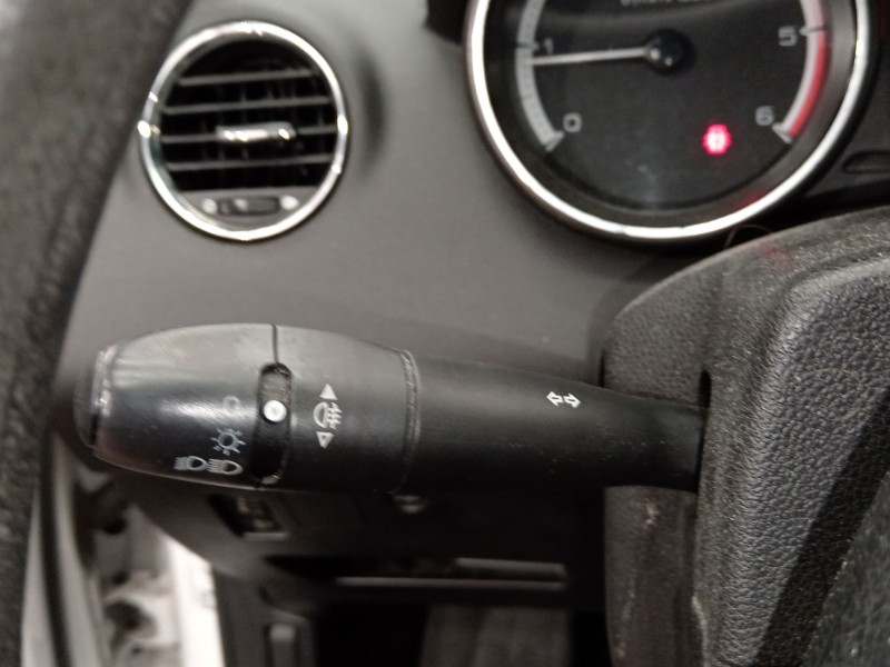 Recambio de mando luces para peugeot 308 i (4a_, 4c_) 1.6 hdi referencia OEM IAM 96643947XT  