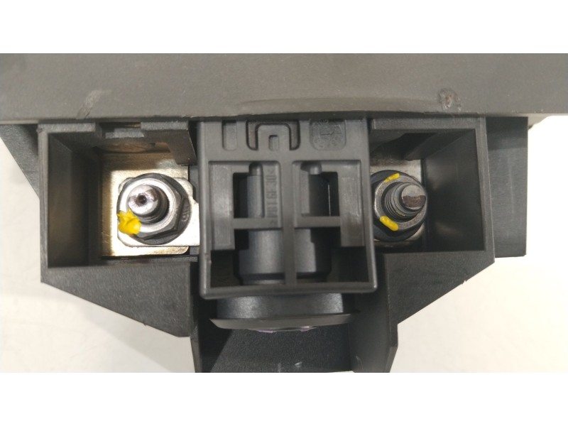 Recambio de caja reles / fusibles para audi a4 b8 avant (8k5) 2.0 tdi referencia OEM IAM 4F0915519  