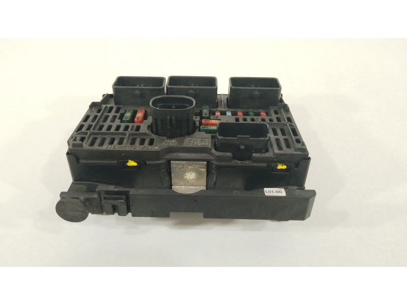 Recambio de caja reles / fusibles para peugeot 407 (6d_) 2.0 (6drfnb, 6drfne) referencia OEM IAM 9656086080 BSML0100 S118983001K
