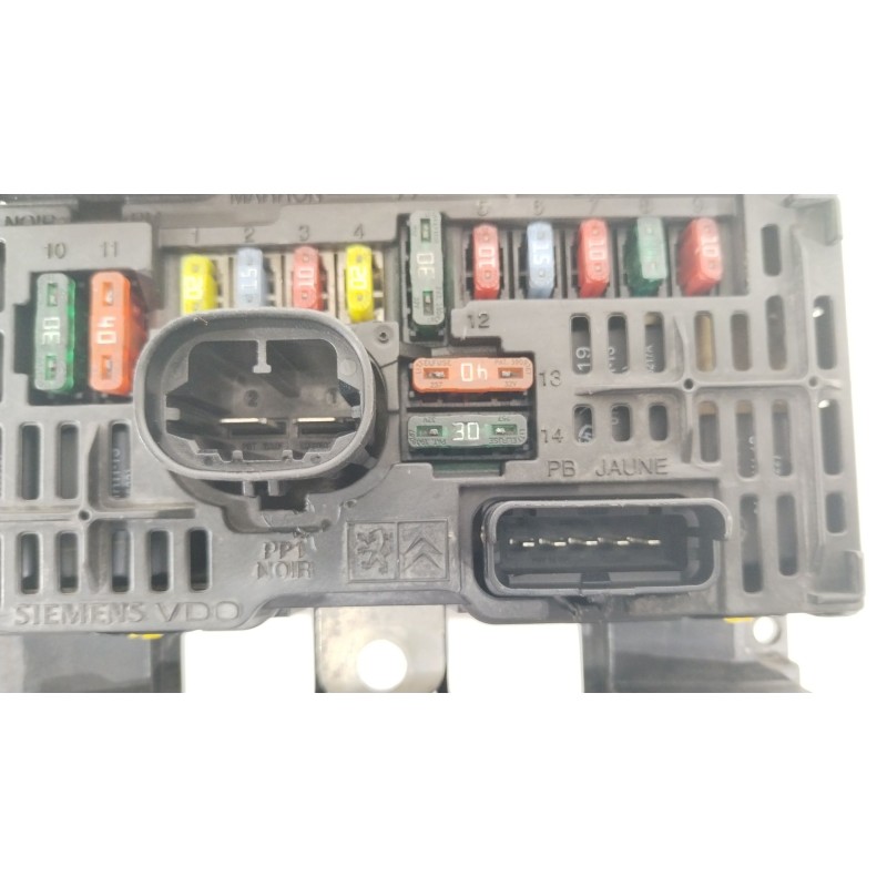 Recambio de caja reles / fusibles para peugeot 407 (6d_) 2.0 (6drfnb, 6drfne) referencia OEM IAM 9656086080 BSML0100 S118983001K