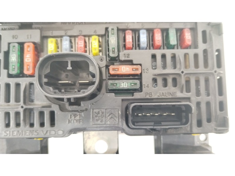 Recambio de caja reles / fusibles para peugeot 407 (6d_) 2.0 (6drfnb, 6drfne) referencia OEM IAM 9656086080 BSML0100 S118983001K