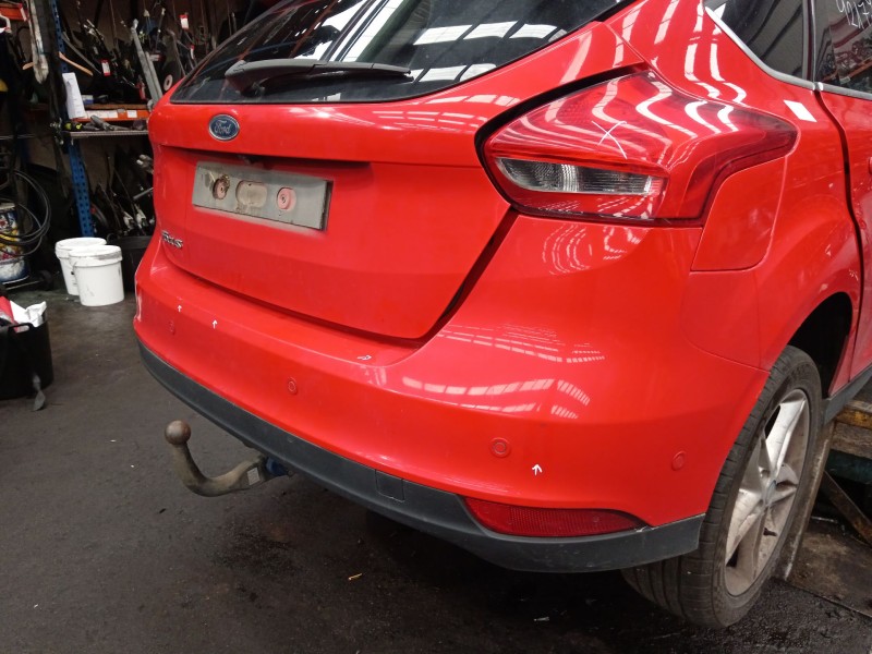 Recambio de paragolpes trasero para ford focus iii 1.5 tdci referencia OEM IAM F1EB17906A  