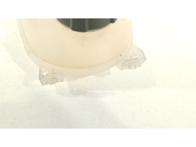 Recambio de deposito expansion para dacia sandero iii 1.0 tce 90 referencia OEM IAM 217102572R  
