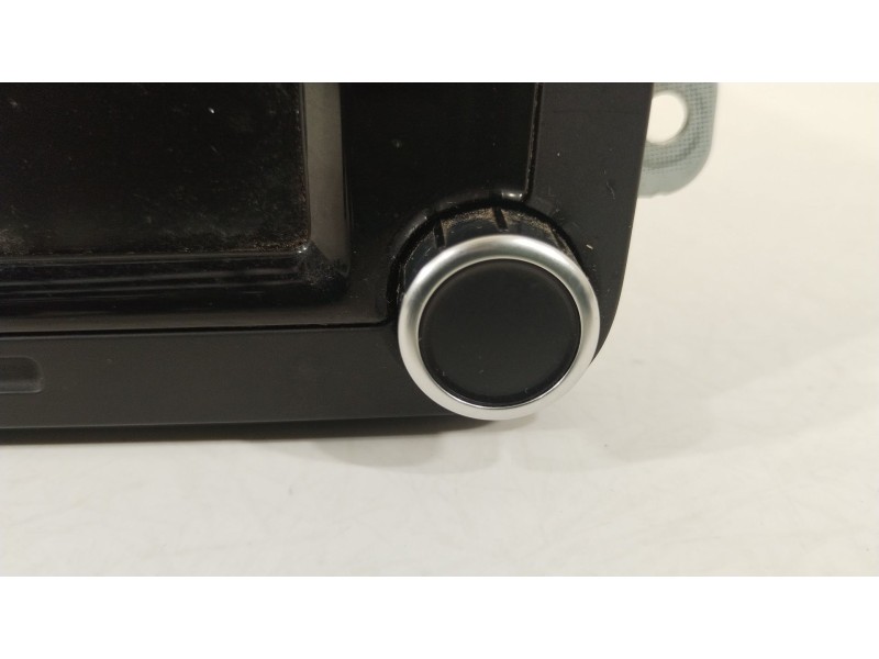 Recambio de sistema audio / radio cd para volkswagen golf vi (5k1) 1.6 tdi referencia OEM IAM 3C8035195  