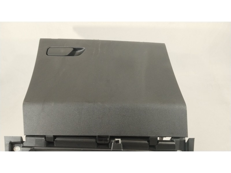 Recambio de guantera para audi a1 sportback (gba) 30 tfsi referencia OEM IAM 82B857035 82B857035 