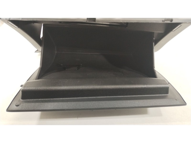 Recambio de guantera para audi a1 sportback (gba) 30 tfsi referencia OEM IAM 82B857035 82B857035 