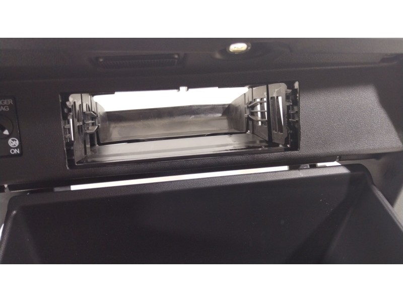 Recambio de guantera para audi a1 sportback (gba) 30 tfsi referencia OEM IAM 82B857035 82B857035 