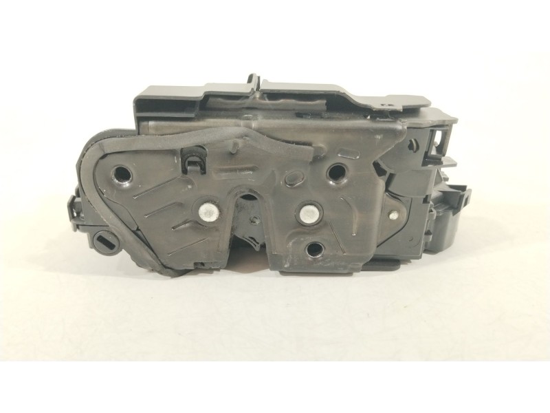 Recambio de cerradura puerta trasera derecha para audi a1 sportback (gba) 30 tfsi referencia OEM IAM 5TA839016L  