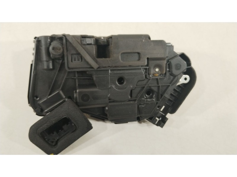 Recambio de cerradura puerta trasera derecha para audi a1 sportback (gba) 30 tfsi referencia OEM IAM 5TA839016L  