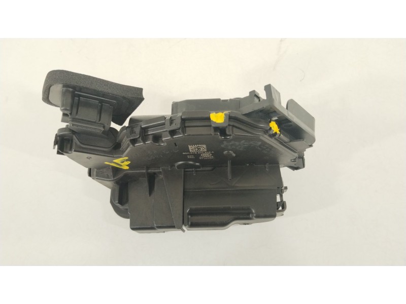 Recambio de cerradura puerta delantera derecha para audi a1 sportback (gba) 30 tfsi referencia OEM IAM 5TB837016A  