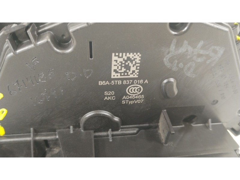 Recambio de cerradura puerta delantera derecha para audi a1 sportback (gba) 30 tfsi referencia OEM IAM 5TB837016A  