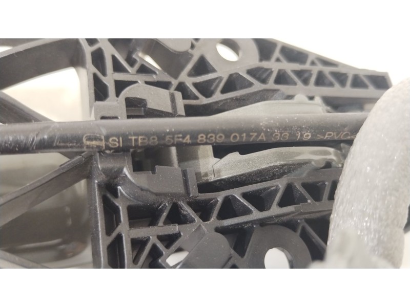 Recambio de maneta exterior trasera derecha para audi a1 sportback (gba) 30 tfsi referencia OEM IAM 8V0839885  