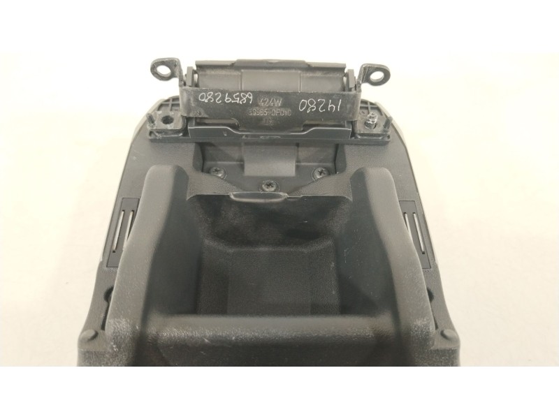 Recambio de apoyabrazos central para toyota verso (_r2_) 2.0 d-4d (aur20_) referencia OEM IAM 589650F010  
