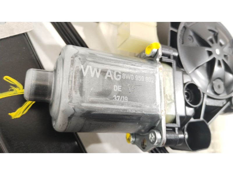 Recambio de elevalunas delantero derecho para audi a1 sportback (gba) 30 tfsi referencia OEM IAM 82G837462 8W0959802 