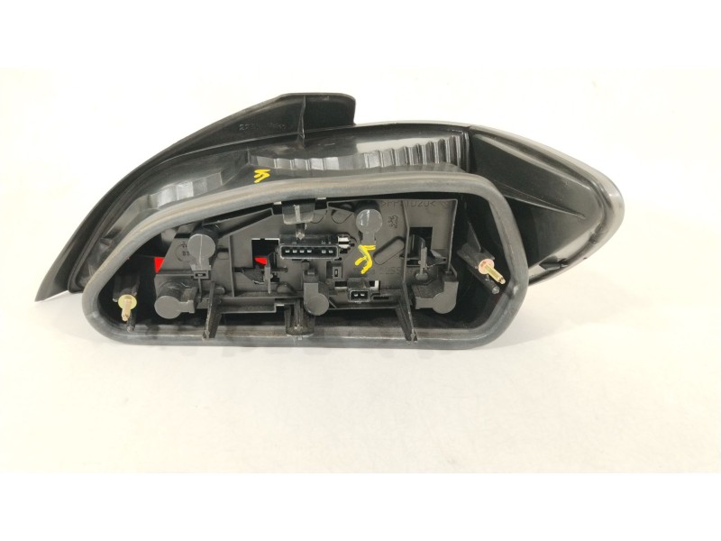 Recambio de piloto trasero izquierdo para peugeot 406 (8b) 2.1 td 12v referencia OEM IAM 6350E8  