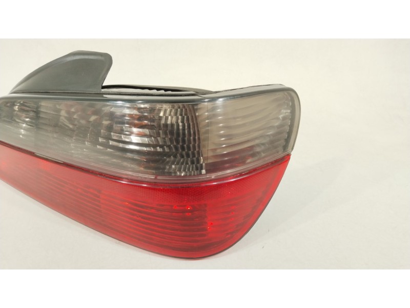 Recambio de piloto trasero derecho para peugeot 406 (8b) 2.1 td 12v referencia OEM IAM 6351E8  