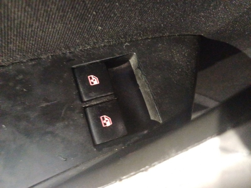 Recambio de mando elevalunas delantero izquierdo para opel astra j (p10) 1.7 cdti (68) referencia OEM IAM   