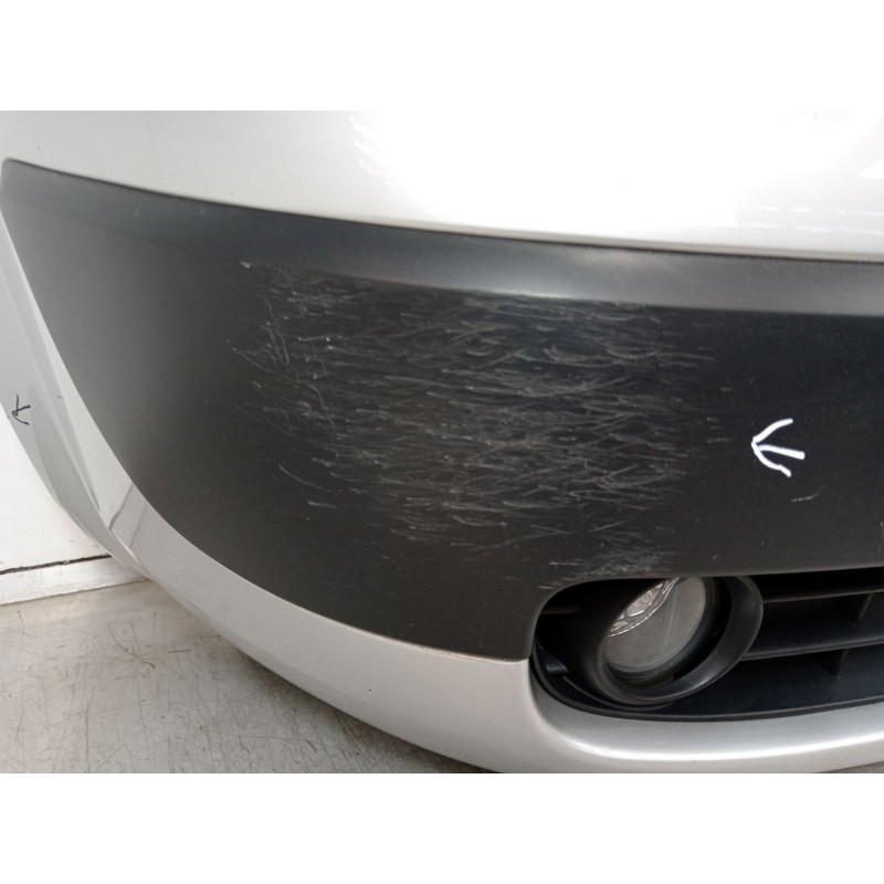 Recambio de paragolpes delantero para renault scénic ii (jm0/1_) 1.5 dci (jm1e, jm16) referencia OEM IAM 8200139528  