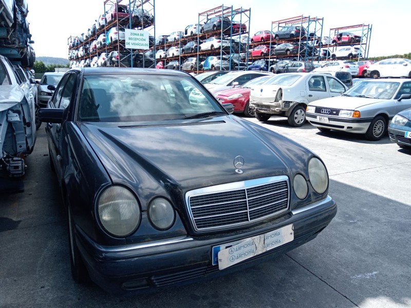 mercedes-benz clase e (w210) del año 2005
