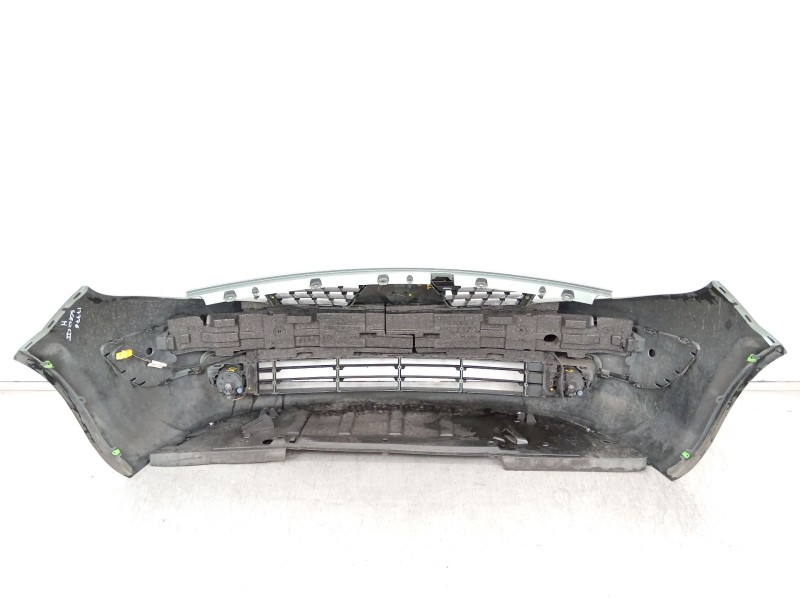 Recambio de paragolpes delantero para renault scénic ii (jm0/1_) 1.9 dci (jm14) referencia OEM IAM 8200139528  