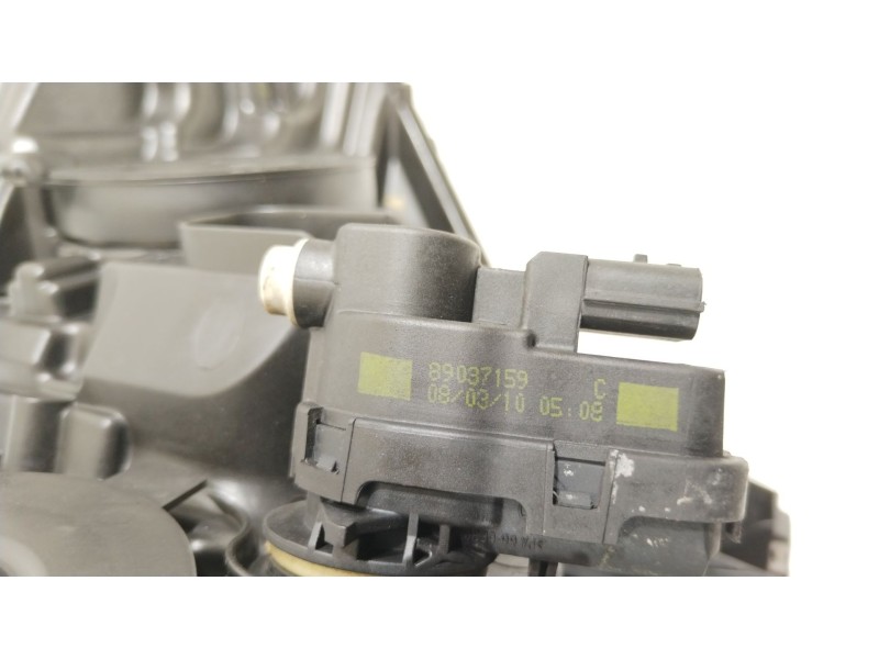 Recambio de faro derecho para peugeot 5008 (0u_, 0e_) 1.6 hdi referencia OEM IAM 9682519080 89903105 