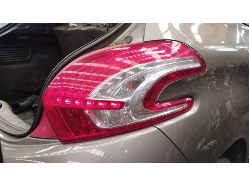 Recambio de piloto trasero derecho para peugeot 208 i (ca_, cc_) 1.4 hdi referencia OEM IAM 9672628380  