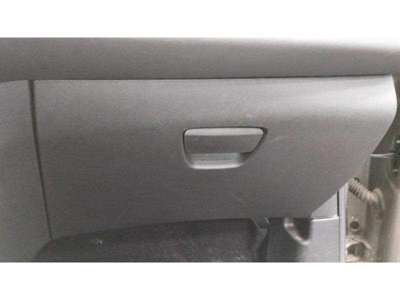 Recambio de guantera para peugeot 208 i (ca_, cc_) 1.4 hdi referencia OEM IAM   