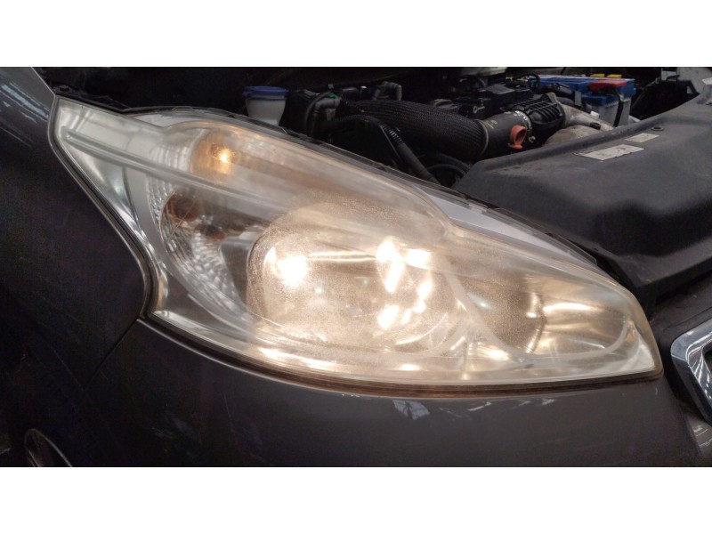 Recambio de faro derecho para peugeot 208 i (ca_, cc_) 1.4 hdi referencia OEM IAM 9802221280  