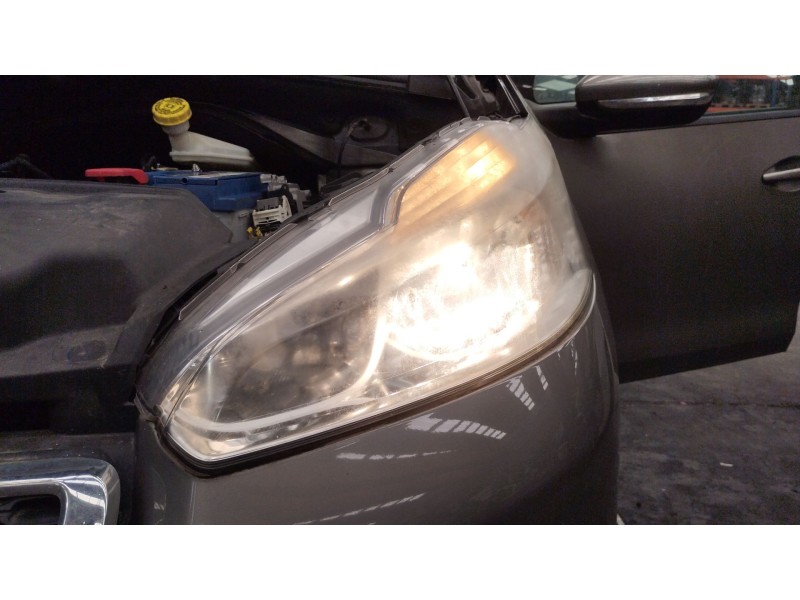 Recambio de faro izquierdo para peugeot 208 i (ca_, cc_) 1.4 hdi referencia OEM IAM 9802221880  