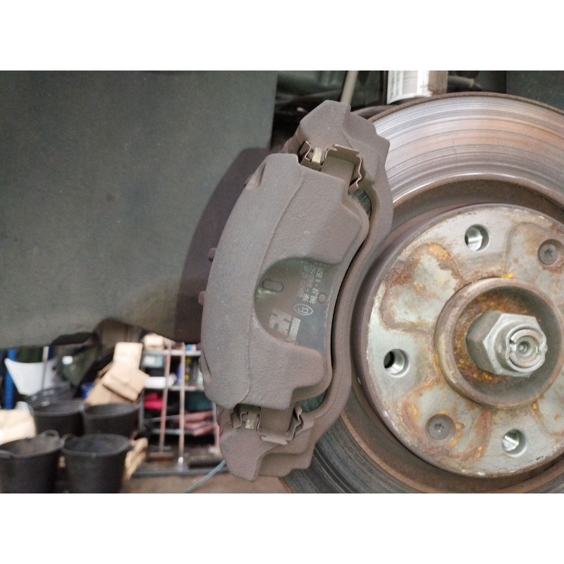 Recambio de pinza freno delantera izquierda para citroën c3 ii (sc_) 1.2 vti 82 referencia OEM IAM   