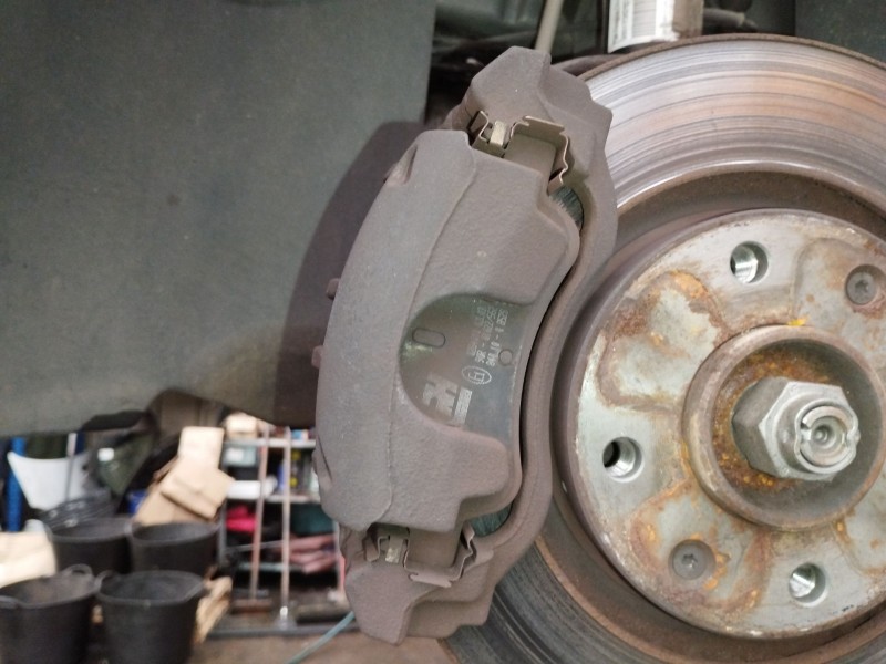 Recambio de pinza freno delantera izquierda para citroën c3 ii (sc_) 1.2 vti 82 referencia OEM IAM   