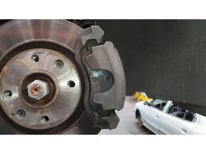 Recambio de pinza freno delantera derecha para citroën c3 ii (sc_) 1.4 vti 95 referencia OEM IAM   