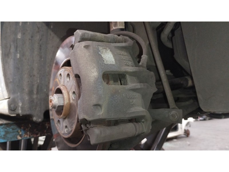 Recambio de pinza freno delantera derecha para citroën c3 ii (sc_) 1.4 vti 95 referencia OEM IAM   