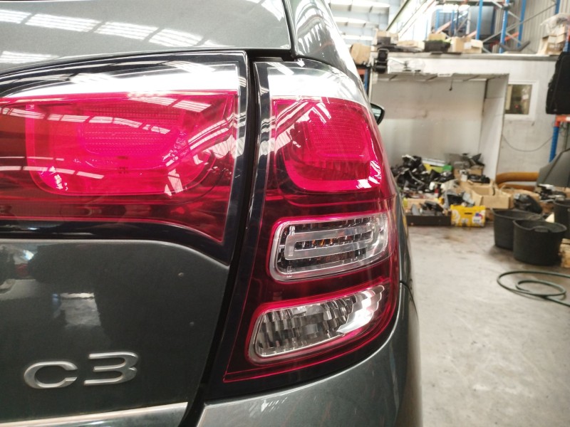 Recambio de piloto trasero derecho para citroën c3 ii (sc_) 1.2 vti 82 referencia OEM IAM   