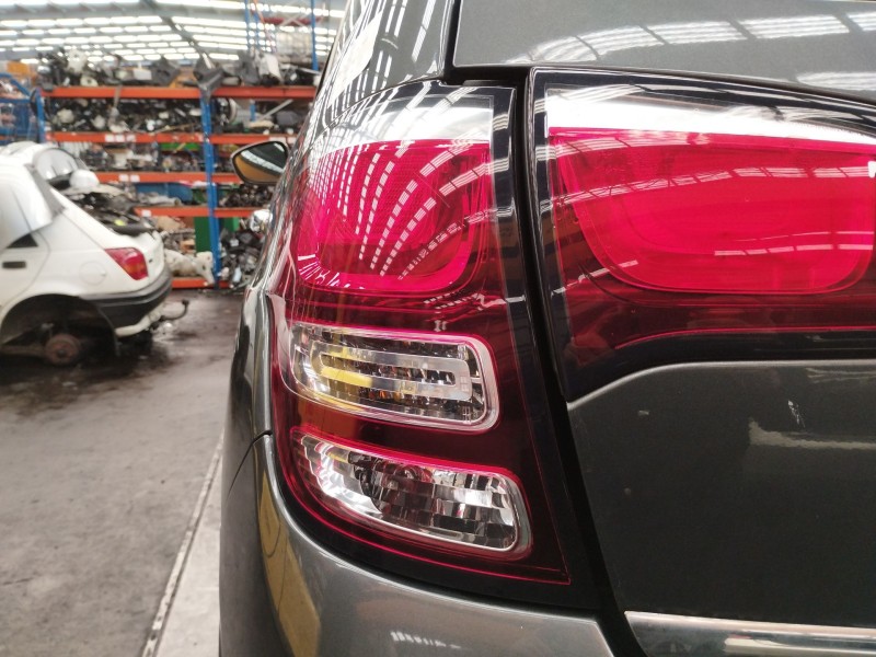 Recambio de piloto trasero izquierdo para citroën c3 ii (sc_) 1.2 vti 82 referencia OEM IAM   