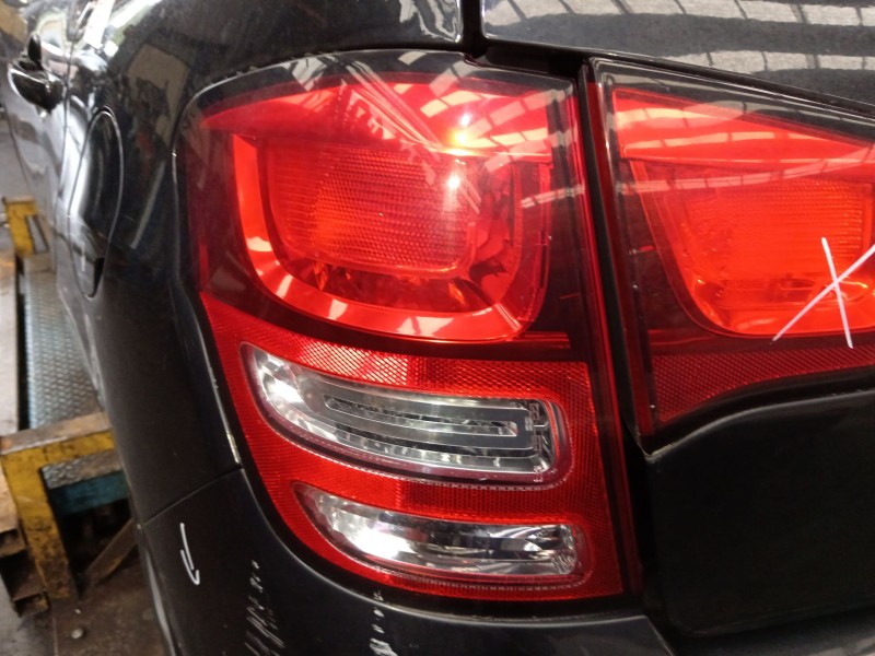 Recambio de piloto trasero izquierdo para citroën c3 ii (sc_) 1.4 referencia OEM IAM   