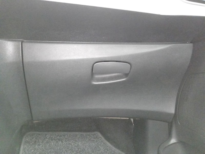 Recambio de guantera para citroën c3 ii (sc_) 1.4 hdi 70 (sc8hzc, sc8hr0, sc8hp4) referencia OEM IAM   